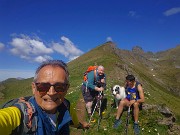 Laghi di Ponteranica dai Piani dell’Avaro con splendide fioriture – 1giu26  - FOTOGALLERY